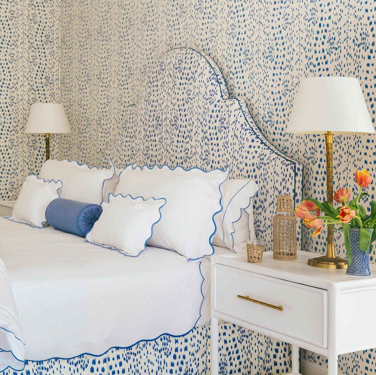 Custom Wallpaper & Mural Installation